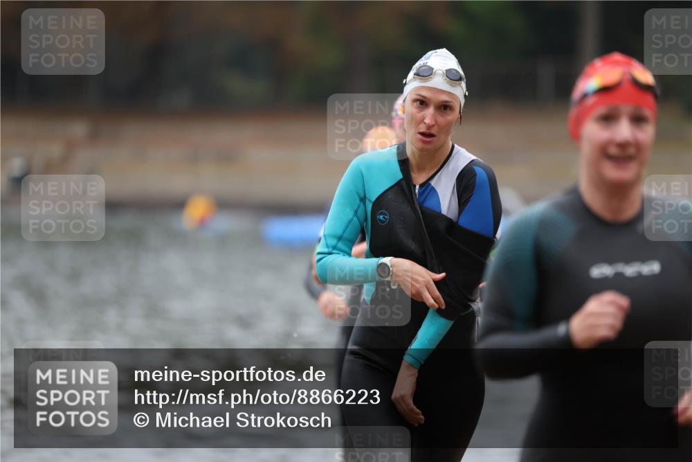 14.09.2025 - Stadtparktriathlon Michael Strokosch http://msf.ph/oto/8866223 14.09.2025 09:14:35 Schwimmen 445, 447, 448, 450, 458, 477 meine-sportfotos.de