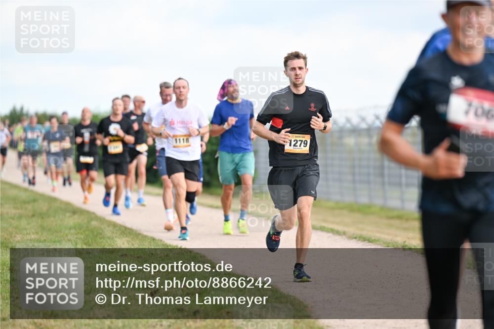 14.09.2025 - Airport Race Dr. Thomas Lammeyer http://msf.ph/oto/8866242 14.09.2025 12:06:58 Laufen 1118, 1279, 706 meine-sportfotos.de