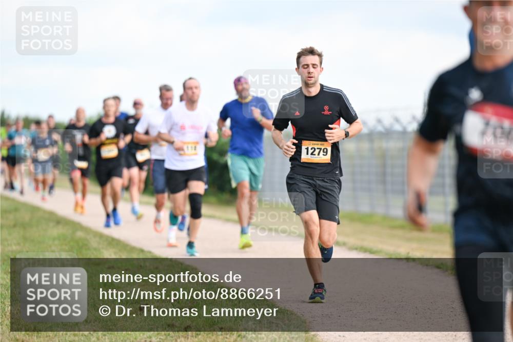 14.09.2025 - Airport Race Dr. Thomas Lammeyer http://msf.ph/oto/8866251 14.09.2025 12:06:59 Laufen 1279, 700 meine-sportfotos.de