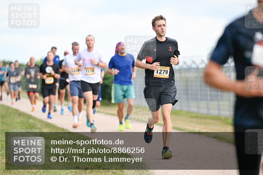 14.09.2025 - Airport Race Dr. Thomas Lammeyer http://msf.ph/oto/8866256 14.09.2025 12:06:59 Laufen 1118, 1279 meine-sportfotos.de