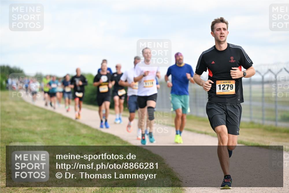 14.09.2025 - Airport Race Dr. Thomas Lammeyer http://msf.ph/oto/8866281 14.09.2025 12:07:01 Laufen 1279 meine-sportfotos.de