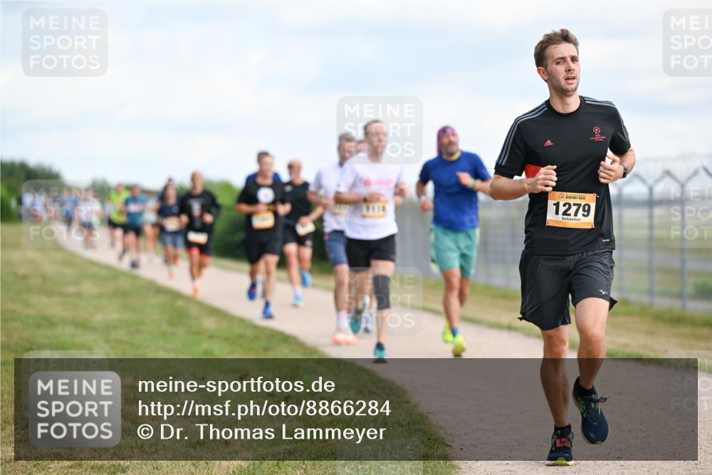 14.09.2025 - Airport Race Dr. Thomas Lammeyer http://msf.ph/oto/8866284 14.09.2025 12:07:01 Laufen 1279 meine-sportfotos.de