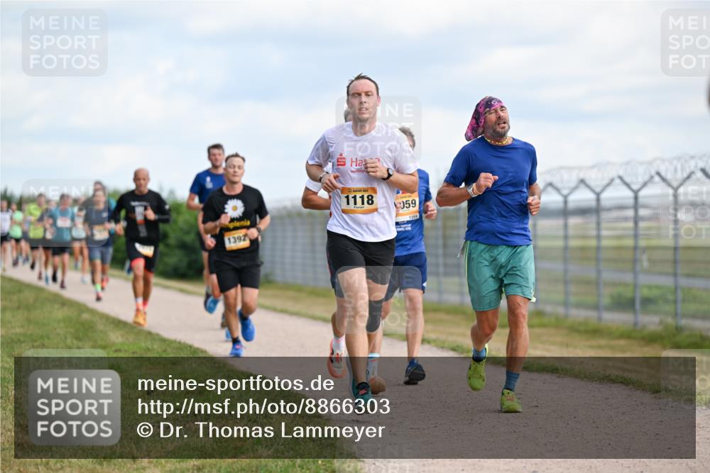 14.09.2025 - Airport Race Dr. Thomas Lammeyer http://msf.ph/oto/8866303 14.09.2025 12:07:03 Laufen 1392, 1118, 059, 1054 meine-sportfotos.de