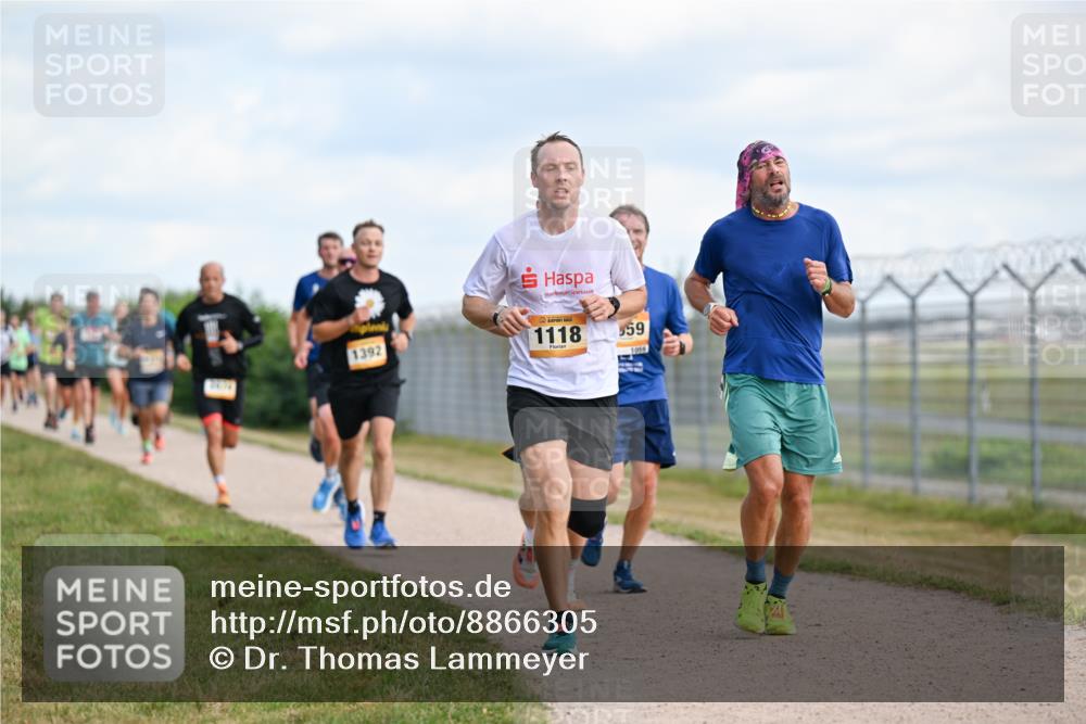 14.09.2025 - Airport Race Dr. Thomas Lammeyer http://msf.ph/oto/8866305 14.09.2025 12:07:03 Laufen 1392, 1118, 59, 1059 meine-sportfotos.de