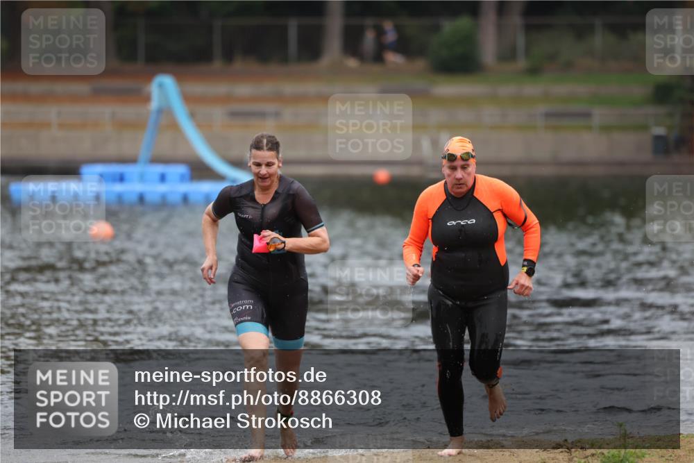 14.09.2025 - Stadtparktriathlon Michael Strokosch http://msf.ph/oto/8866308 14.09.2025 09:16:36 Schwimmen 440, 504 meine-sportfotos.de