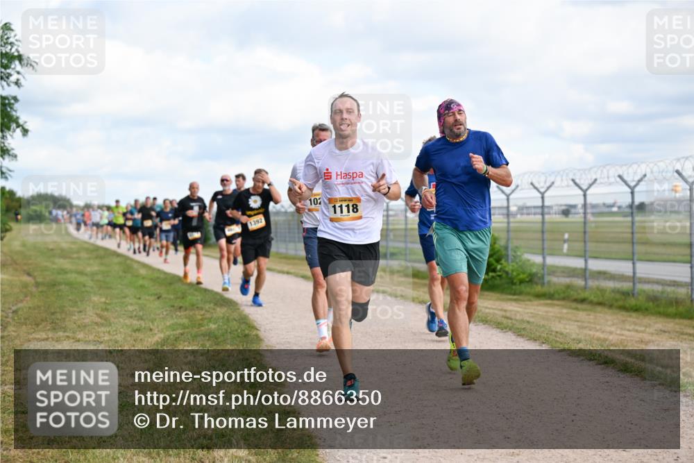 14.09.2025 - Airport Race Dr. Thomas Lammeyer http://msf.ph/oto/8866350 14.09.2025 12:07:05 Laufen 1392, 102, 1118 meine-sportfotos.de