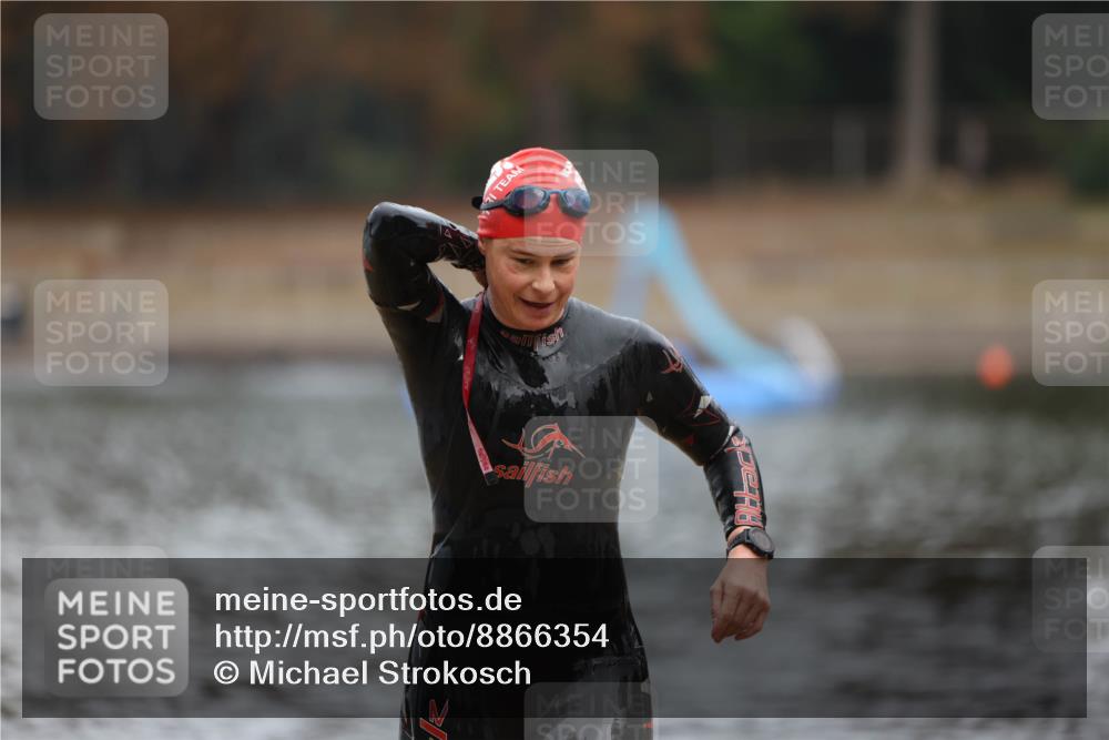 14.09.2025 - Stadtparktriathlon Michael Strokosch http://msf.ph/oto/8866354 14.09.2025 09:17:03 Schwimmen 465 meine-sportfotos.de