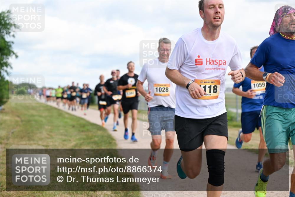 14.09.2025 - Airport Race Dr. Thomas Lammeyer http://msf.ph/oto/8866374 14.09.2025 12:07:06 Laufen 1028, 118, 1059 meine-sportfotos.de