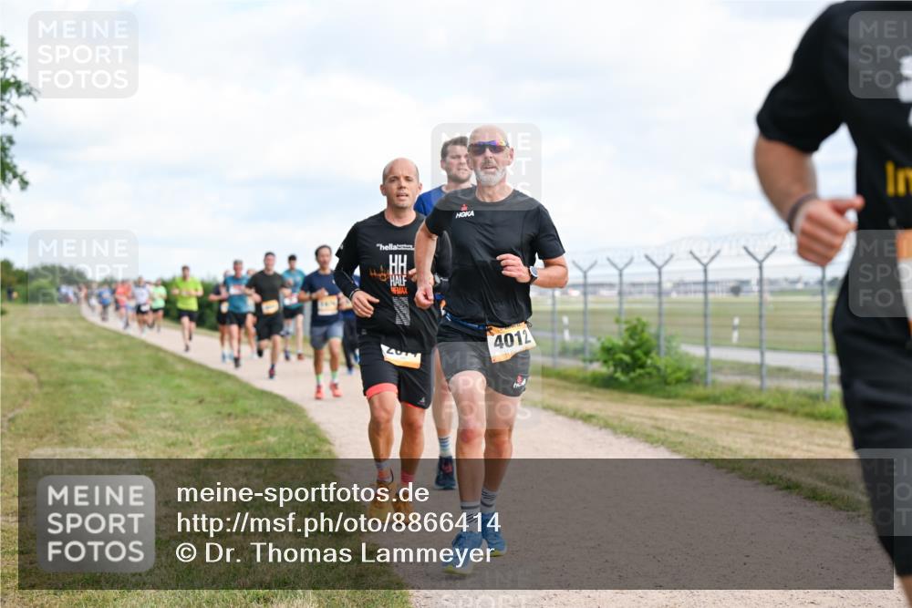 14.09.2025 - Airport Race Dr. Thomas Lammeyer http://msf.ph/oto/8866414 14.09.2025 12:07:09 Laufen 4012 meine-sportfotos.de