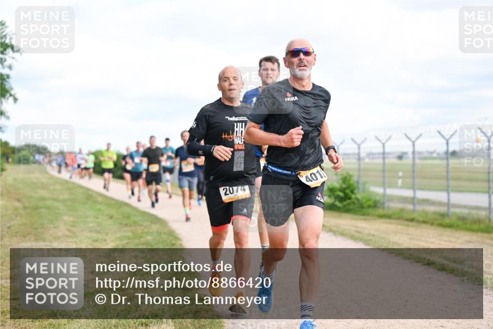14.09.2025 - Airport Race Dr. Thomas Lammeyer http://msf.ph/oto/8866420 14.09.2025 12:07:10 Laufen 2074, 401 meine-sportfotos.de