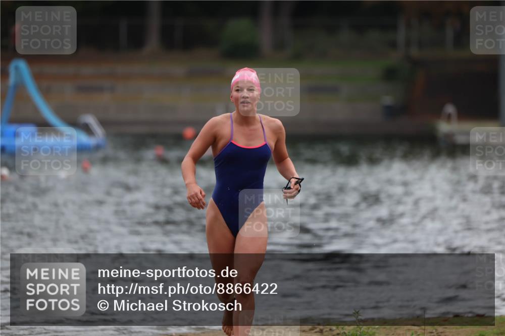 14.09.2025 - Stadtparktriathlon Michael Strokosch http://msf.ph/oto/8866422 14.09.2025 09:42:35 Schwimmen 574 meine-sportfotos.de