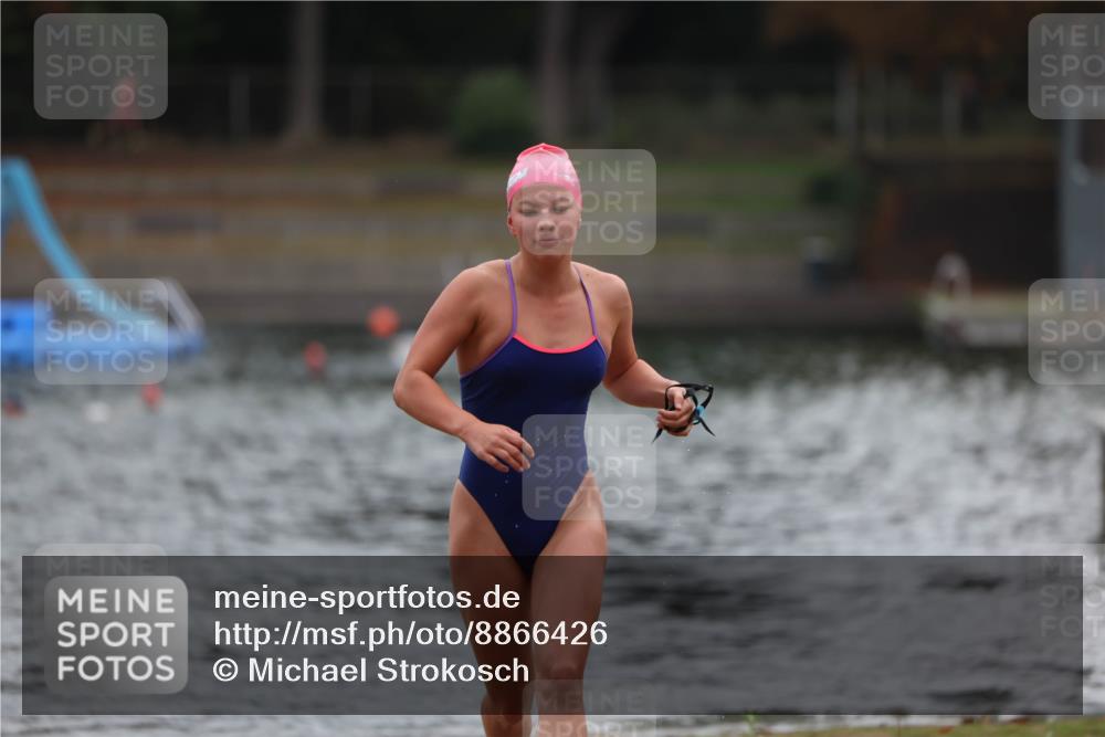 14.09.2025 - Stadtparktriathlon Michael Strokosch http://msf.ph/oto/8866426 14.09.2025 09:42:36 Schwimmen 574 meine-sportfotos.de