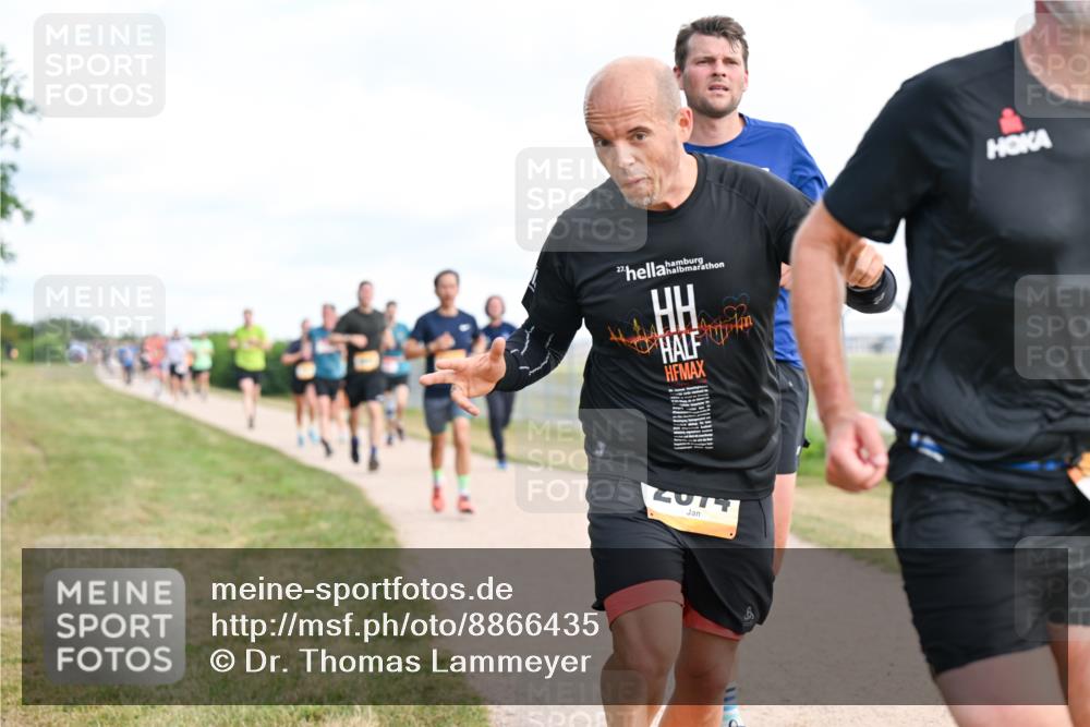 14.09.2025 - Airport Race Dr. Thomas Lammeyer http://msf.ph/oto/8866435 14.09.2025 12:07:11 Laufen 2074, 6 meine-sportfotos.de