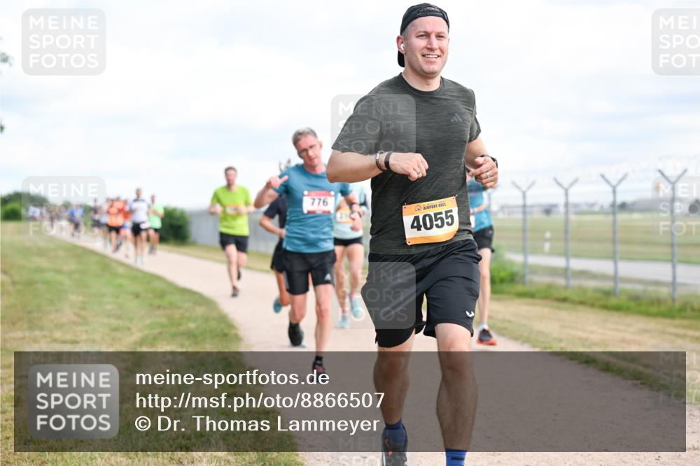 14.09.2025 - Airport Race Dr. Thomas Lammeyer http://msf.ph/oto/8866507 14.09.2025 12:07:15 Laufen 776, 4055 meine-sportfotos.de