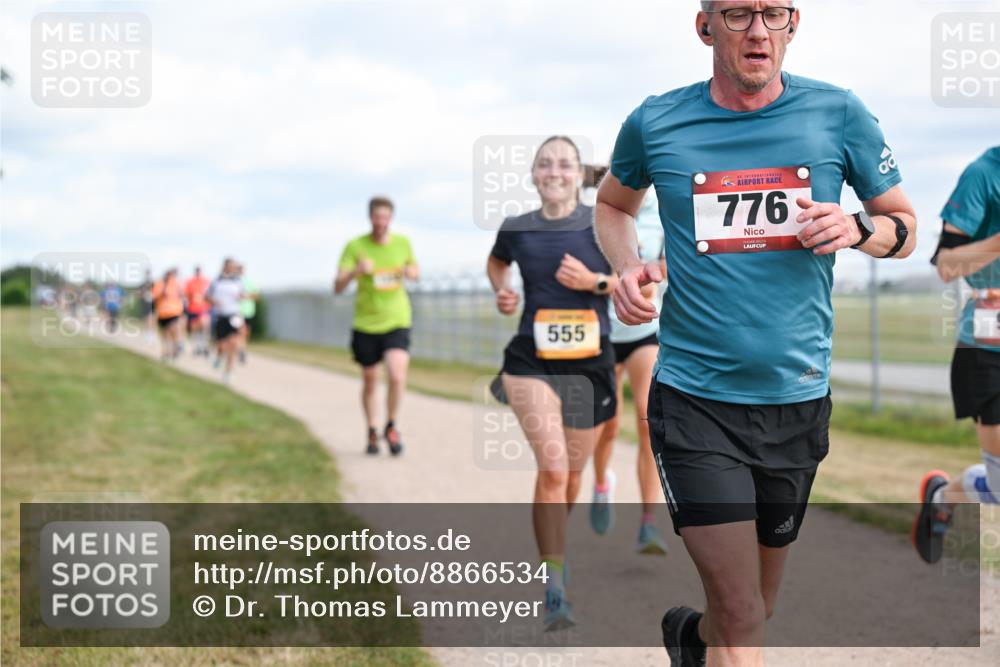 14.09.2025 - Airport Race Dr. Thomas Lammeyer http://msf.ph/oto/8866534 14.09.2025 12:07:17 Laufen 555, 776 meine-sportfotos.de