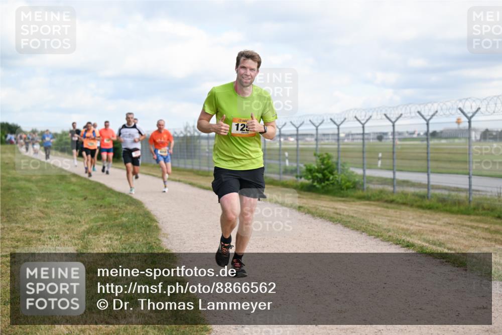 14.09.2025 - Airport Race Dr. Thomas Lammeyer http://msf.ph/oto/8866562 14.09.2025 12:07:18 Laufen 125 meine-sportfotos.de