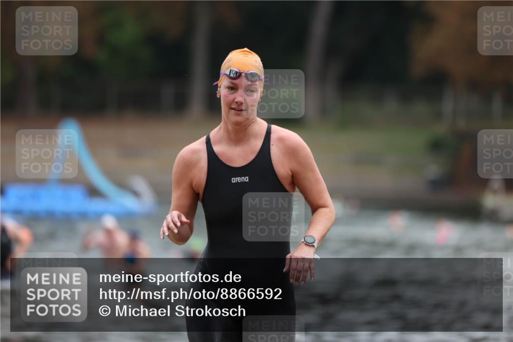 14.09.2025 - Stadtparktriathlon Michael Strokosch http://msf.ph/oto/8866592 14.09.2025 09:45:29 Schwimmen 537 meine-sportfotos.de
