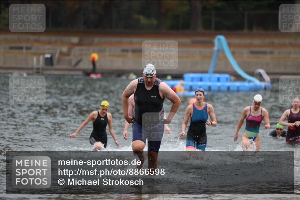14.09.2025 - Stadtparktriathlon Michael Strokosch http://msf.ph/oto/8866598 14.09.2025 09:45:39 Schwimmen 545, 547, 580, 593 meine-sportfotos.de