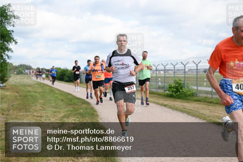 14.09.2025 - Airport Race Dr. Thomas Lammeyer http://msf.ph/oto/8866619 14.09.2025 12:07:22 Laufen 1050, 169, 257, 40 meine-sportfotos.de
