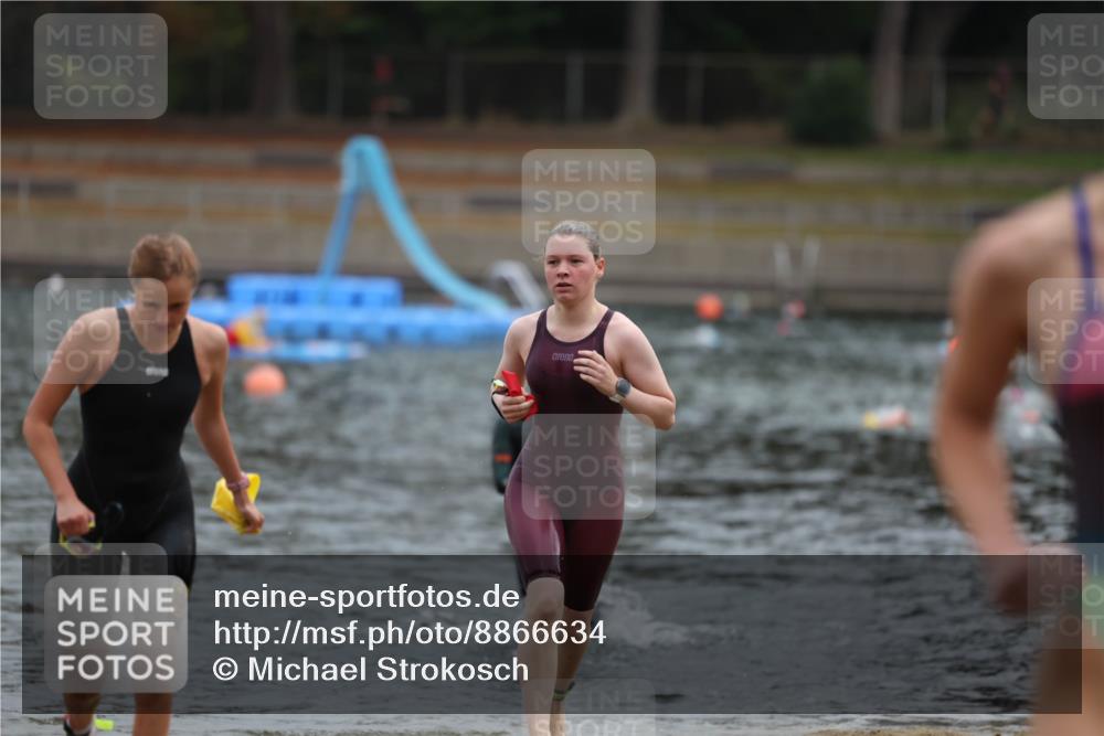 14.09.2025 - Stadtparktriathlon Michael Strokosch http://msf.ph/oto/8866634 14.09.2025 09:45:49 Schwimmen 528, 533, 545, 593, 604 meine-sportfotos.de