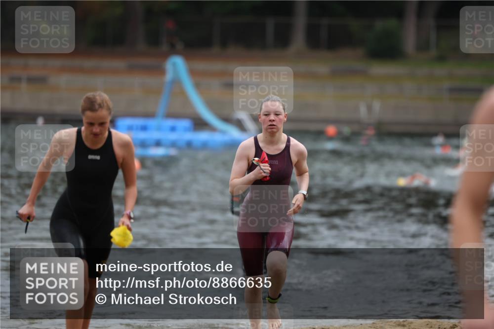 14.09.2025 - Stadtparktriathlon Michael Strokosch http://msf.ph/oto/8866635 14.09.2025 09:45:50 Schwimmen 528, 533, 545, 604 meine-sportfotos.de