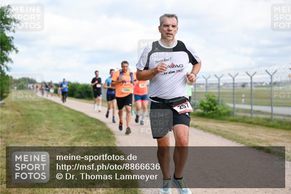 14.09.2025 - Airport Race Dr. Thomas Lammeyer http://msf.ph/oto/8866636 14.09.2025 12:07:23 Laufen 257 meine-sportfotos.de