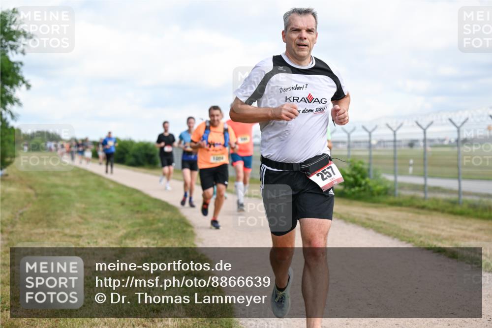 14.09.2025 - Airport Race Dr. Thomas Lammeyer http://msf.ph/oto/8866639 14.09.2025 12:07:23 Laufen 257 meine-sportfotos.de