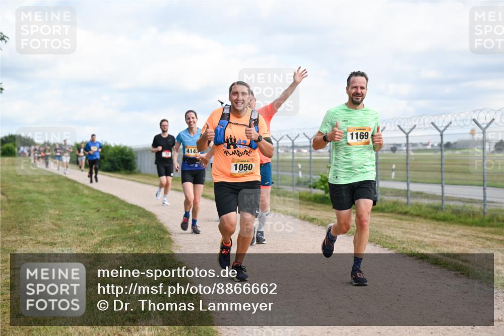 14.09.2025 - Airport Race Dr. Thomas Lammeyer http://msf.ph/oto/8866662 14.09.2025 12:07:25 Laufen 4143, 1050, 1169 meine-sportfotos.de