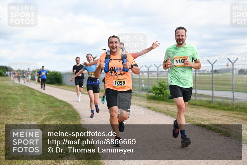 14.09.2025 - Airport Race Dr. Thomas Lammeyer http://msf.ph/oto/8866669 14.09.2025 12:07:25 Laufen 414, 1050, 116 meine-sportfotos.de