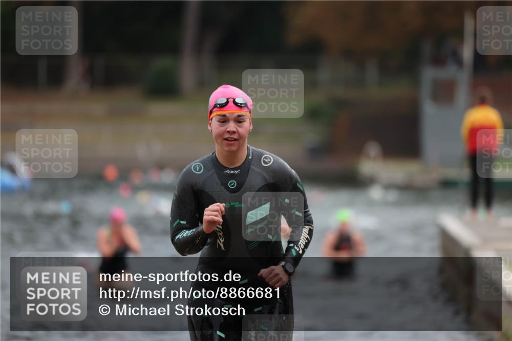 14.09.2025 - Stadtparktriathlon Michael Strokosch http://msf.ph/oto/8866681 14.09.2025 09:46:20 Schwimmen 511, 594, 610 meine-sportfotos.de