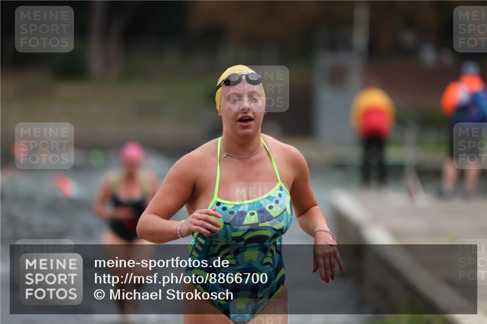 14.09.2025 - Stadtparktriathlon Michael Strokosch http://msf.ph/oto/8866700 14.09.2025 09:46:26 Schwimmen 511, 594, 596, 620 meine-sportfotos.de
