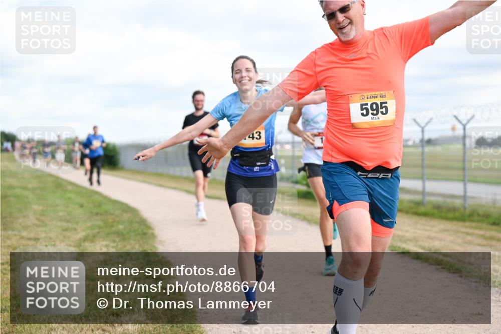 14.09.2025 - Airport Race Dr. Thomas Lammeyer http://msf.ph/oto/8866704 14.09.2025 12:07:27 Laufen 43, 595 meine-sportfotos.de