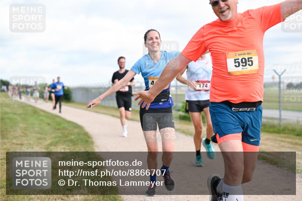 14.09.2025 - Airport Race Dr. Thomas Lammeyer http://msf.ph/oto/8866707 14.09.2025 12:07:27 Laufen 174, 595 meine-sportfotos.de