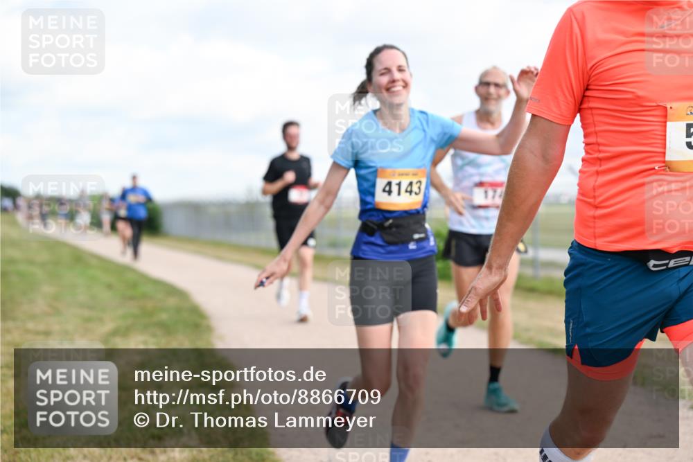 14.09.2025 - Airport Race Dr. Thomas Lammeyer http://msf.ph/oto/8866709 14.09.2025 12:07:27 Laufen 4143, 174 meine-sportfotos.de