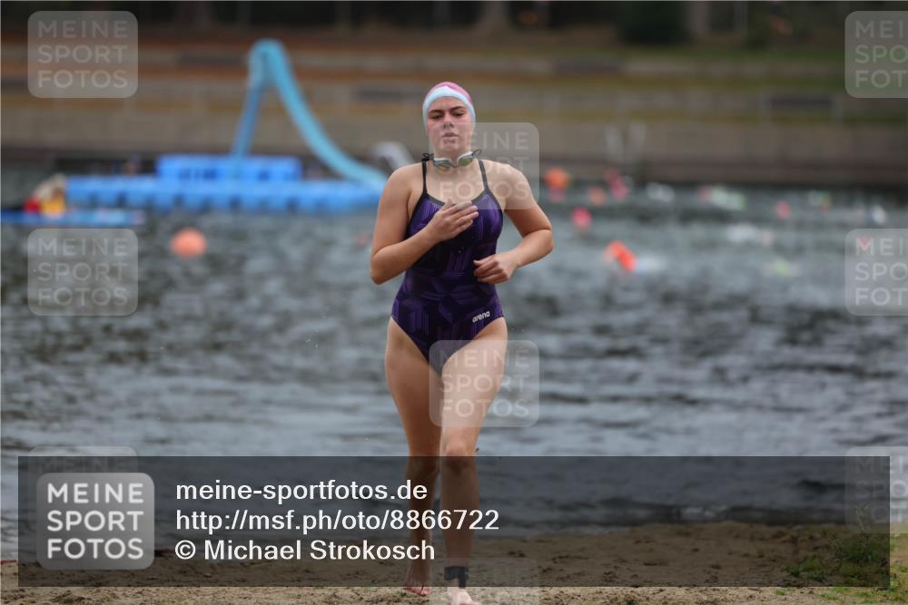 14.09.2025 - Stadtparktriathlon Michael Strokosch http://msf.ph/oto/8866722 14.09.2025 09:46:32 Schwimmen 511, 596, 620 meine-sportfotos.de