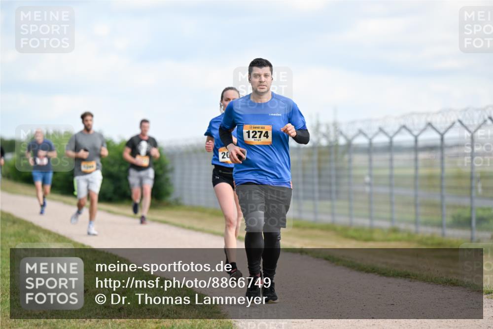 14.09.2025 - Airport Race Dr. Thomas Lammeyer http://msf.ph/oto/8866749 14.09.2025 12:07:31 Laufen 20, 1274 meine-sportfotos.de