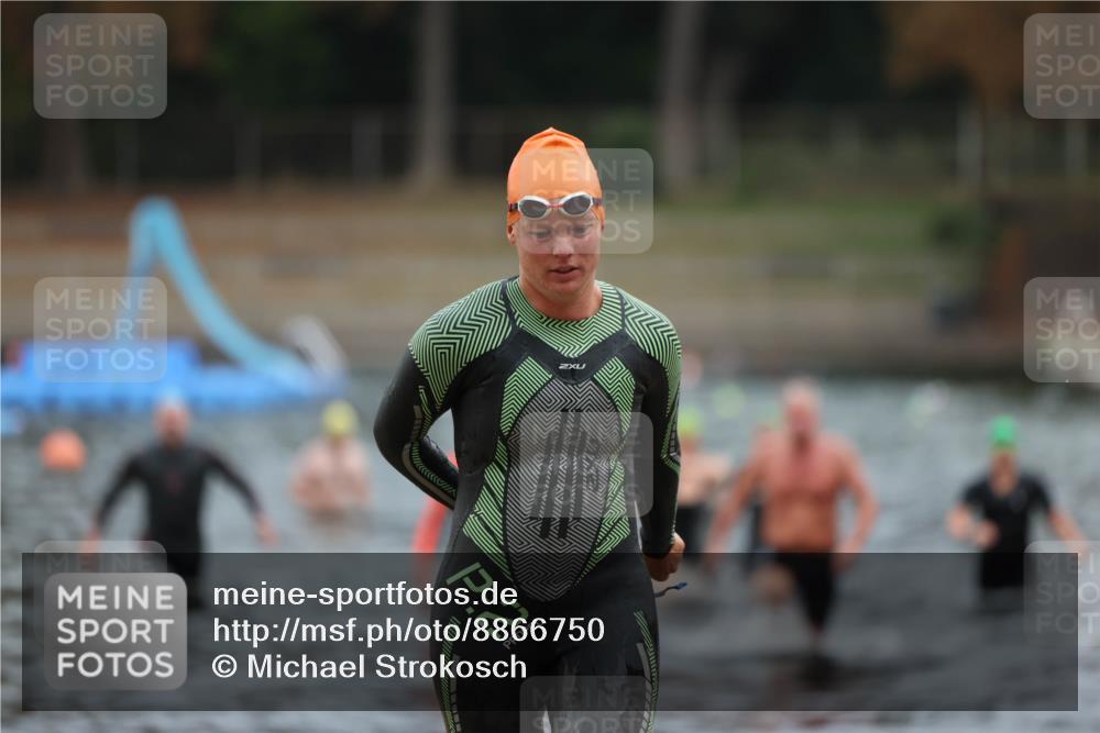 14.09.2025 - Stadtparktriathlon Michael Strokosch http://msf.ph/oto/8866750 14.09.2025 09:46:58 Schwimmen 523, 524, 563, 583, 584 meine-sportfotos.de
