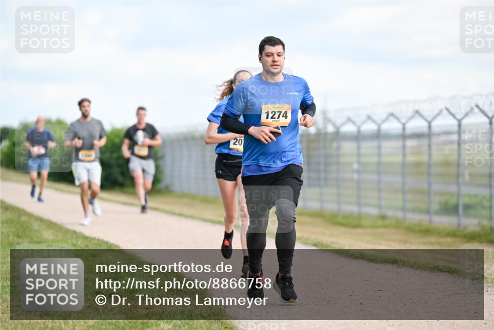 14.09.2025 - Airport Race Dr. Thomas Lammeyer http://msf.ph/oto/8866758 14.09.2025 12:07:31 Laufen 20, 1274 meine-sportfotos.de