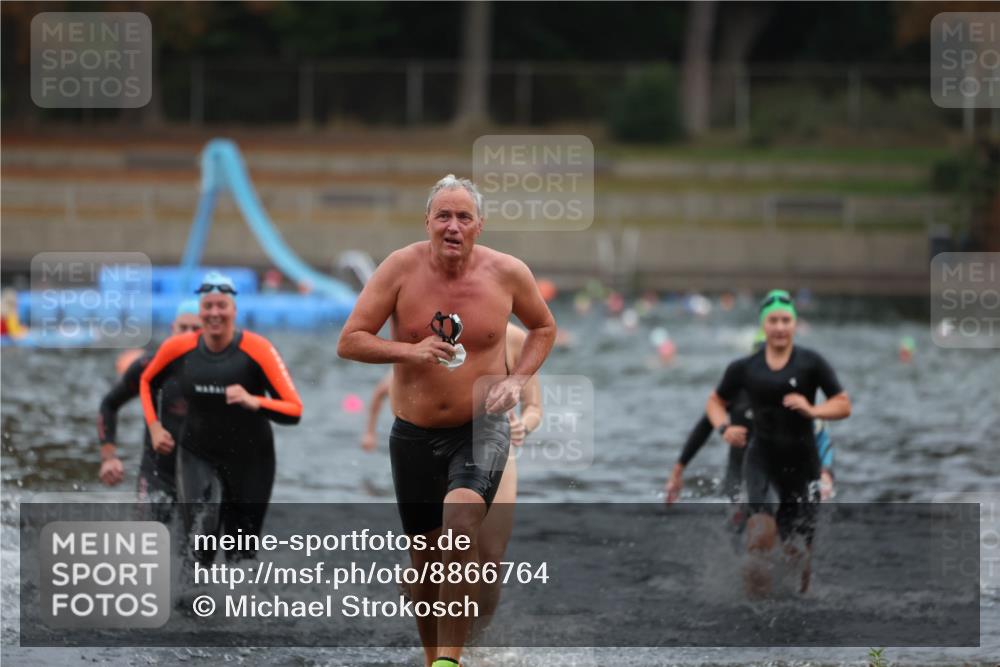 14.09.2025 - Stadtparktriathlon Michael Strokosch http://msf.ph/oto/8866764 14.09.2025 09:47:04 Schwimmen 524, 563, 583, 584, 597, 598 meine-sportfotos.de