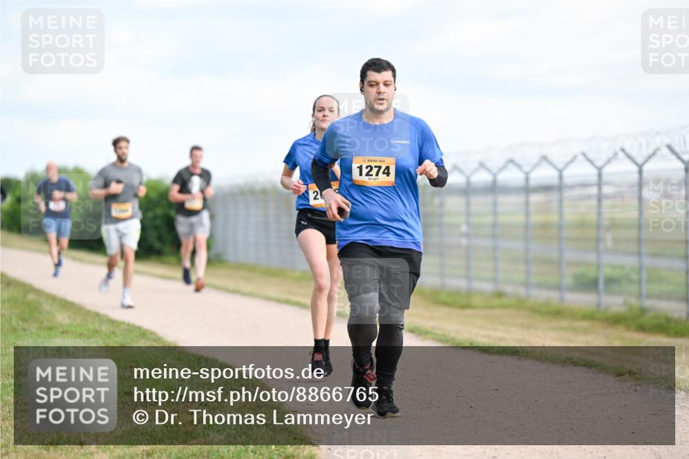 14.09.2025 - Airport Race Dr. Thomas Lammeyer http://msf.ph/oto/8866765 14.09.2025 12:07:31 Laufen 2, 1274 meine-sportfotos.de