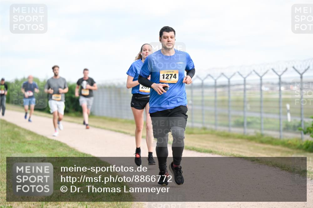 14.09.2025 - Airport Race Dr. Thomas Lammeyer http://msf.ph/oto/8866772 14.09.2025 12:07:32 Laufen 1274 meine-sportfotos.de