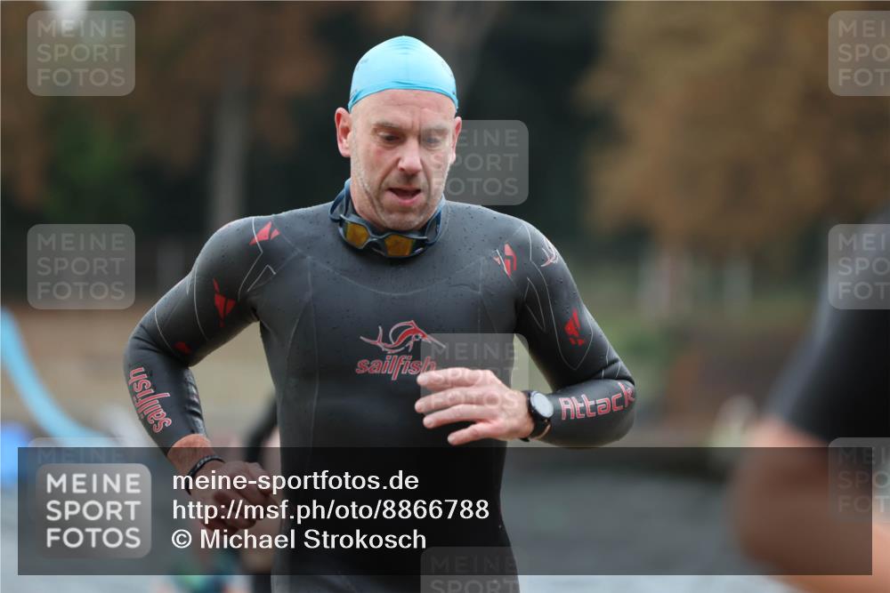 14.09.2025 - Stadtparktriathlon Michael Strokosch http://msf.ph/oto/8866788 14.09.2025 09:47:13 Schwimmen 524, 570, 597, 598 meine-sportfotos.de