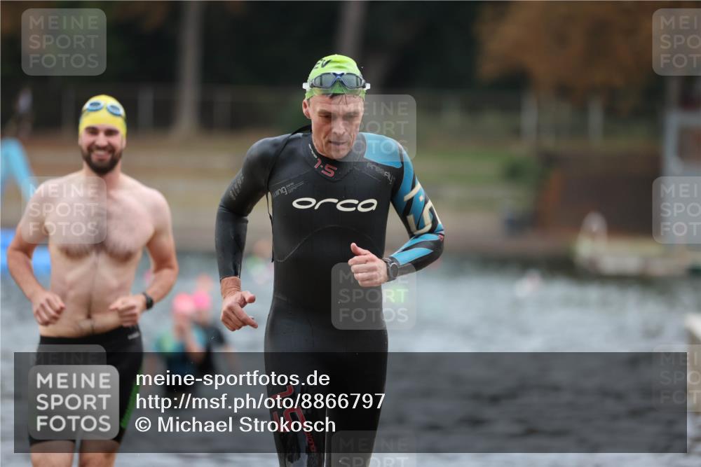 14.09.2025 - Stadtparktriathlon Michael Strokosch http://msf.ph/oto/8866797 14.09.2025 09:47:15 Schwimmen 570, 597, 598 meine-sportfotos.de