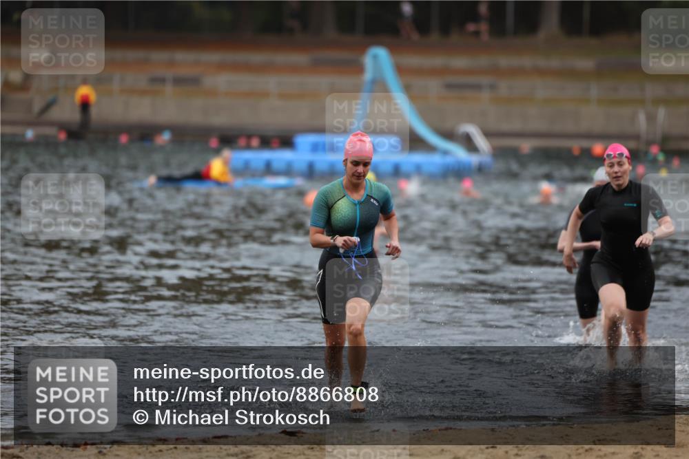 14.09.2025 - Stadtparktriathlon Michael Strokosch http://msf.ph/oto/8866808 14.09.2025 09:47:25 Schwimmen 509, 526, 541 meine-sportfotos.de