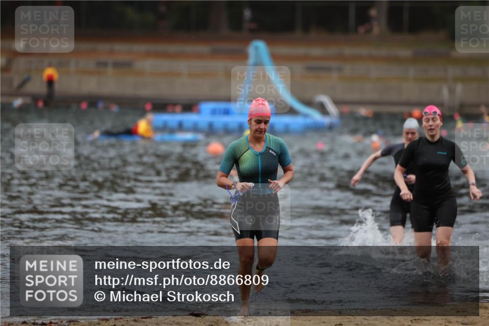14.09.2025 - Stadtparktriathlon Michael Strokosch http://msf.ph/oto/8866809 14.09.2025 09:47:25 Schwimmen 509, 526, 541 meine-sportfotos.de