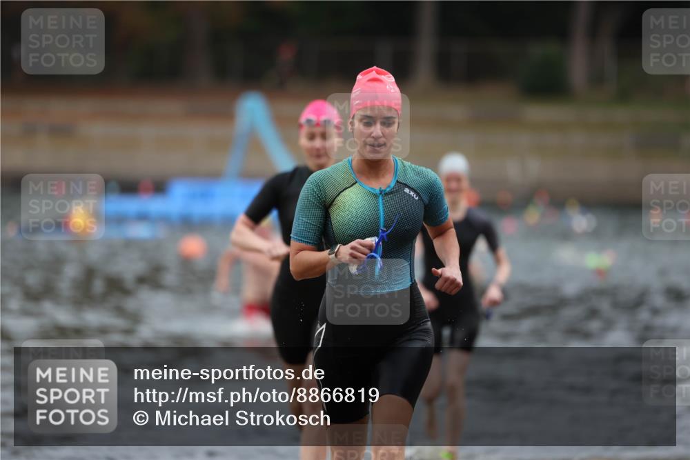 14.09.2025 - Stadtparktriathlon Michael Strokosch http://msf.ph/oto/8866819 14.09.2025 09:47:28 Schwimmen 509, 526, 541 meine-sportfotos.de