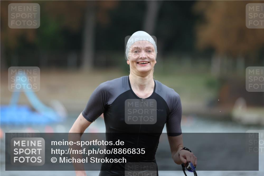 14.09.2025 - Stadtparktriathlon Michael Strokosch http://msf.ph/oto/8866835 14.09.2025 09:47:33 Schwimmen 509, 526, 541 meine-sportfotos.de