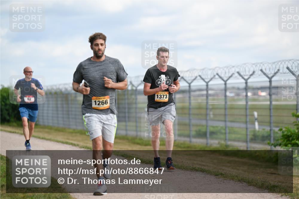 14.09.2025 - Airport Race Dr. Thomas Lammeyer http://msf.ph/oto/8866847 14.09.2025 12:07:37 Laufen 62, 1266, 1373 meine-sportfotos.de