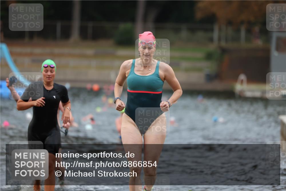 14.09.2025 - Stadtparktriathlon Michael Strokosch http://msf.ph/oto/8866854 14.09.2025 09:47:54 Schwimmen 608, 609, 660 meine-sportfotos.de
