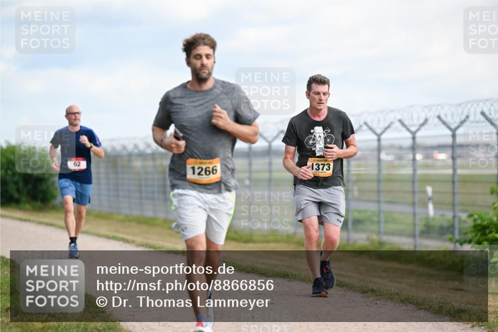 14.09.2025 - Airport Race Dr. Thomas Lammeyer http://msf.ph/oto/8866856 14.09.2025 12:07:37 Laufen 62, 1266, 1373 meine-sportfotos.de